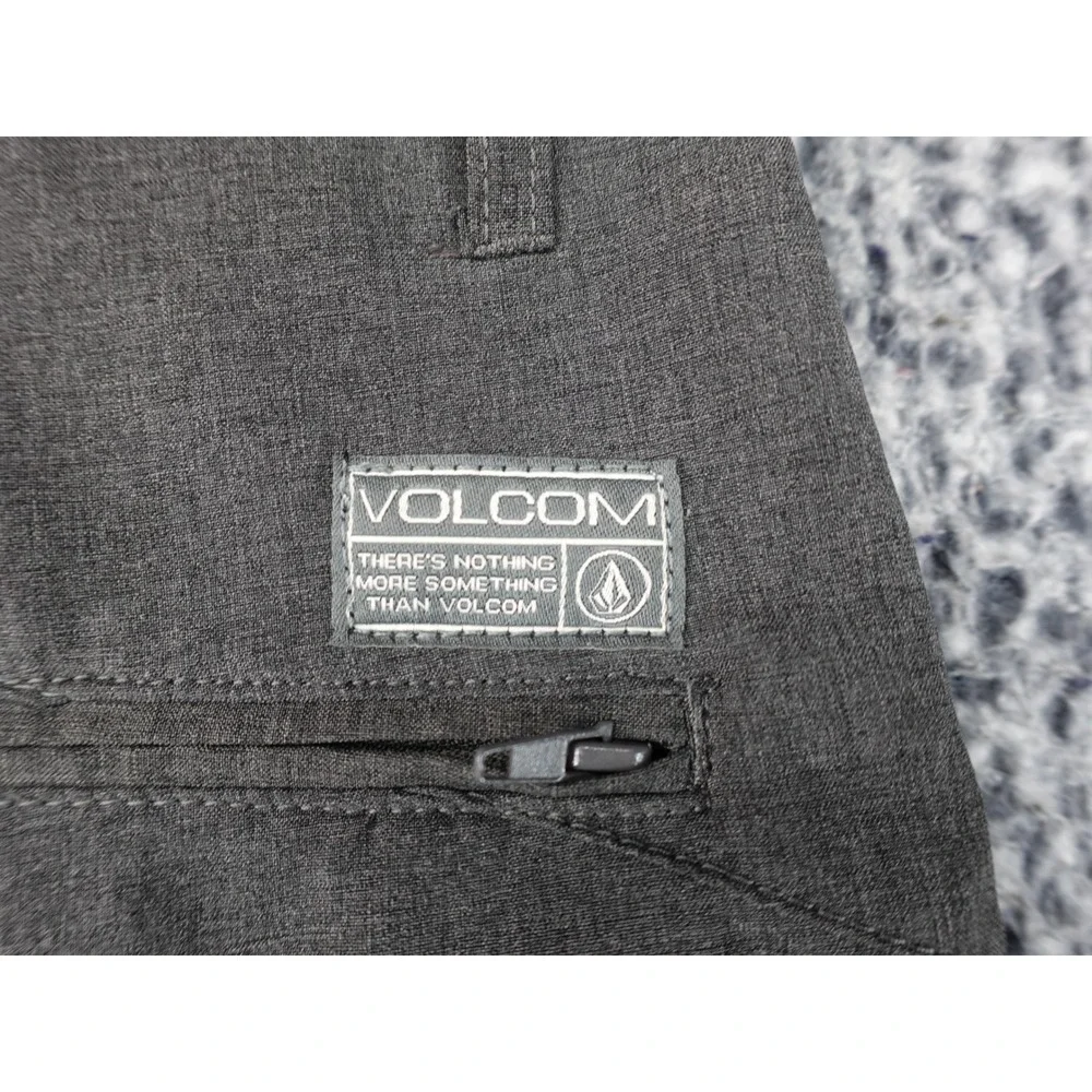 Volcom Surf & Turf Hybrid Shorts Mens 32 Grey 4-Way Stretch Chino Boardshort
